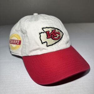 Kansas City Chiefs Cream/Red Hat, Button Close